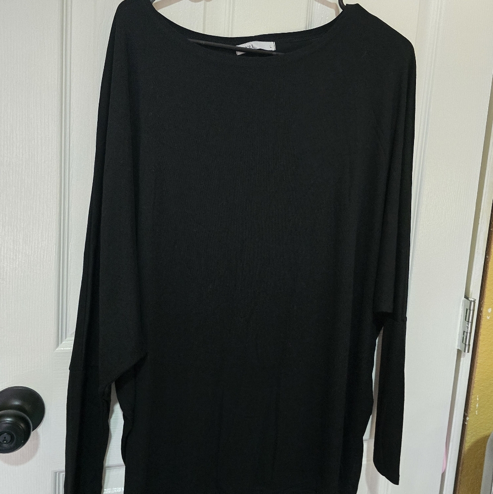 Black Long Sleeve Women's Tee